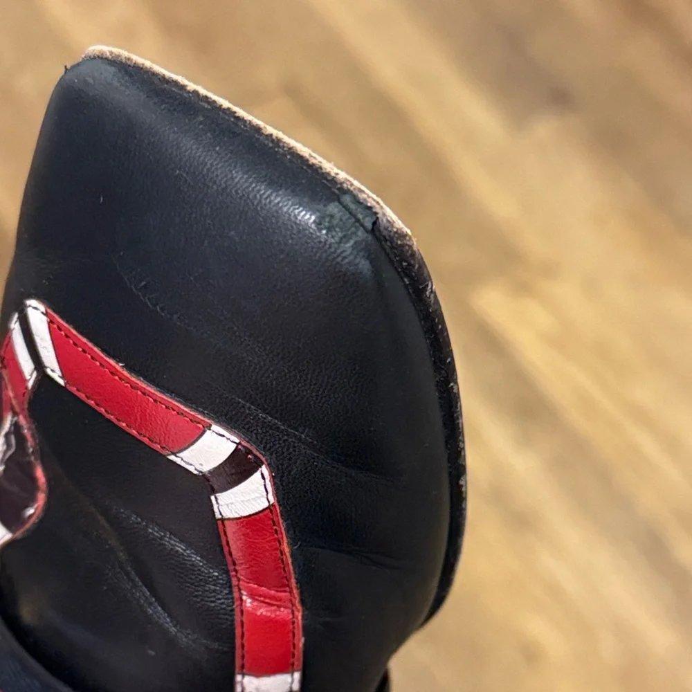 Gucci Women's Yoko Snake Black and Red Leather Loafers - Picture 4 of 8